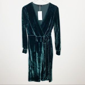 Zara Velvet Midi Dress in Deep Green